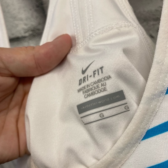 Blue and white Nike athletic top - Picture 4 of 4